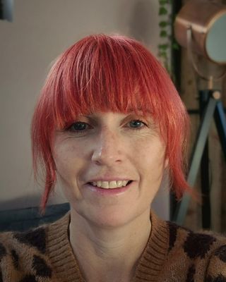 Photo of Amanda Lampard-Drew, Counsellor, SNCPS Acc.