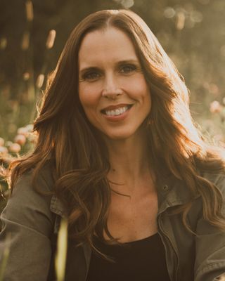 Photo of Toni Harris, Psychologist, MSc, RPsych