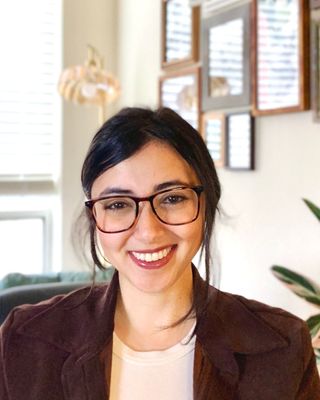 Photo of Aadila Lynch, Psychologist, PsyD