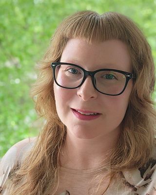 Photo of Laura Ucci, Clinical Social Work/Therapist, LICSW, MSW