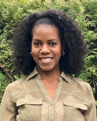 Photo of Komekia Peterson, Counselor, LMHC, CASAC, ACS