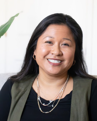 Photo of Jeannie Guerzon, Pre-Licensed Professional, BSN, MSCMHC