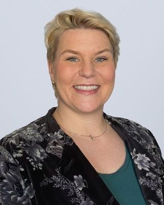 Photo of Samantha Tomilin, Registered Psychotherapist (Qualifying)