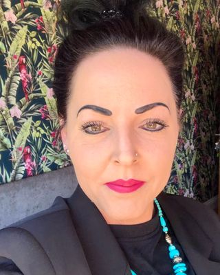 Photo of Niamh O ' Neill, Psychotherapist, Pre-Accredited Member IACP