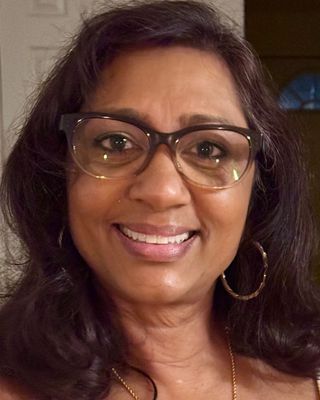 Photo of Candida Osias, Marriage & Family Therapist, LMFT
