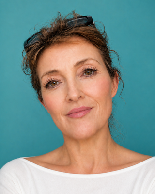 Photo of Suzanne Drummond, Psychotherapist, MBACP
