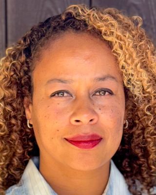 Photo of Jennifer Ogoke, Clinical Social Work/Therapist, LCSW