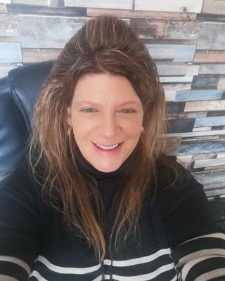 Photo of Victoria (Vicky) Crossland, Counsellor, MBACP