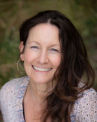 Photo of Mindy Thacker, Pre-Licensed Professional, MA, R-DMT