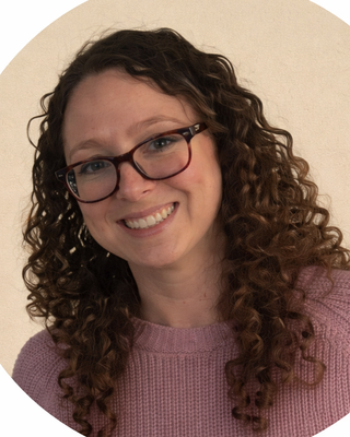 Photo of Lisa Bouzaglou, Clinical Social Work/Therapist, LCSW