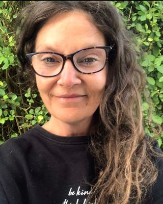 Photo of Nicola Bradshaw, Counsellor, MBACP