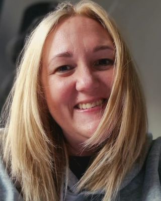 Photo of Sarah Crosby, Counsellor, PNCPS Acc.