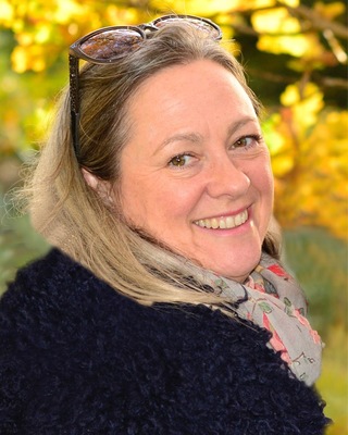 Photo of Eleanor P L Pool, Counsellor in Sherborne, England