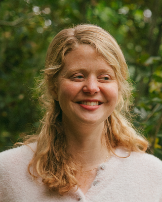 Photo of Cassie Weeden, Psychotherapist, MA, MBACP Accred
