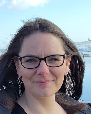 Photo of Eloise Slaven, Counsellor, MSc, MBACP