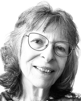 Carolyn LJones profile photo