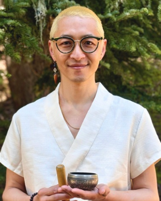 Photo of Christopher 'christhmus Presence' Chu - Christhmus Presence, Marriage & Family Therapist Associate, MA, AMFT, APCC