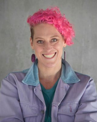 Photo of Niki Alexandra, General Counsellor, ASCHP Specialist Wellness Counsellor