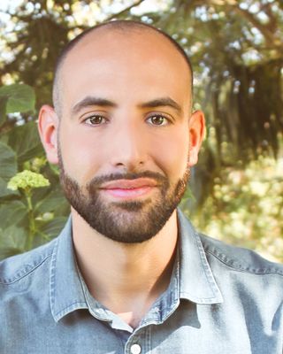 Photo of Maxwell Custer, Marriage & Family Therapist Associate in Corte Madera, CA