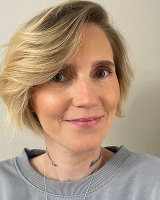 Photo of Jade Davies, Counsellor, MBACP