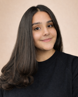 Photo of Sarika Chauhan, Psychotherapist, PsychD, MNCPS Acc.