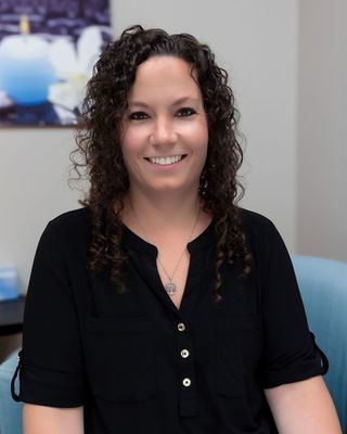 Photo of Brittany McCrea - Wellness Waves Psychotherapy, Registered Psychotherapist (Qualifying), MACP, BSc