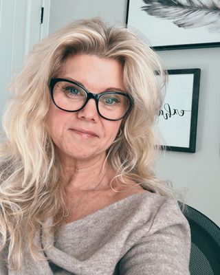 Photo of Erin Walter, Registered Social Worker, BA, BSW, RSW