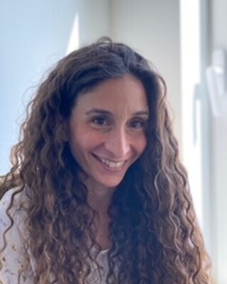 Photo of Sara Elnahal, Psychologist in Carroll Gardens, Brooklyn, NY