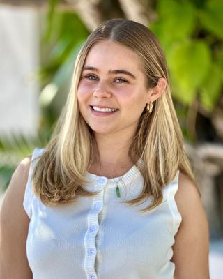 Photo of Cayla Scholz, Registered Mental Health Counselor Intern, MS, RMHCI