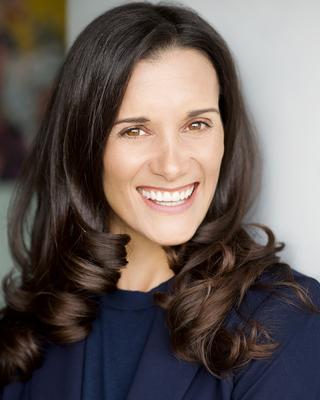 Photo of Jennifer James, Registered Psychotherapist (Qualifying), BA, MSc, PROSCI