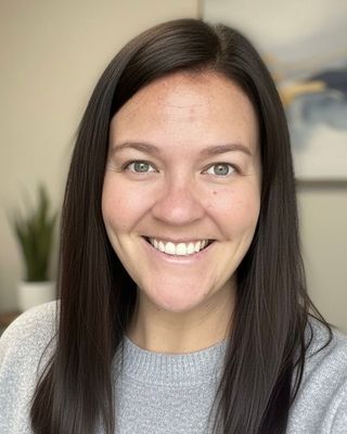 Photo of Lindsay Gouveia, Licensed Professional Counselor, LPCMH
