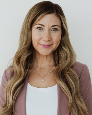 Photo of Lauren Brennand, Psychologist, BHSc, MC, RPsych