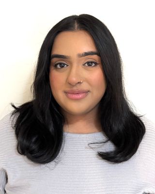 Photo of Kushmeet Grewal, Registered Psychotherapist (Qualifying)