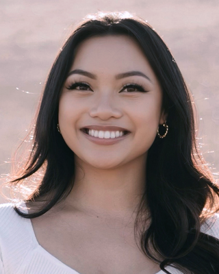 Photo of Caitlinn Concepcion, Marriage & Family Therapist, LMFT