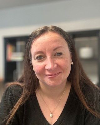 Photo of Rebecca Dashford, Registered Psychotherapist (Qualifying), MEd