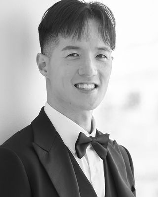 Photo of Doug Tu, Clinical Social Work/Therapist, LCSW