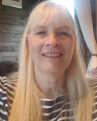 Photo of Rowena Slater, Counsellor, MBACP