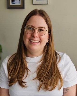 Photo of Taylor Smith, Registered Psychotherapist (Qualifying)