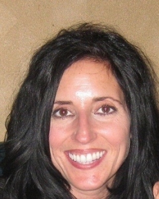 Photo of Sherri-Lynn Pearce, Psychologist in Calgary, AB