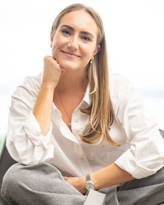 Photo of Samantha Porter, Counsellor, MC, RCC