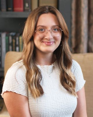 Photo of Aubry Jantzi, Pre-Licensed Professional, MMFT