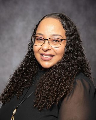 Photo of Tiffany Thornhill, LMSW