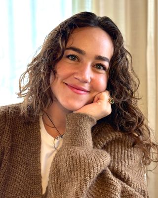 Photo of Julia Riggs, Marriage & Family Therapist Associate, AMFT