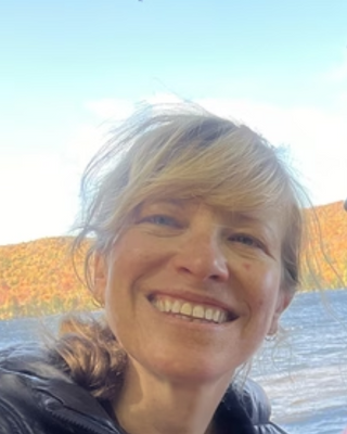 Photo of Anna Lauer Roy, Psychologist, LP