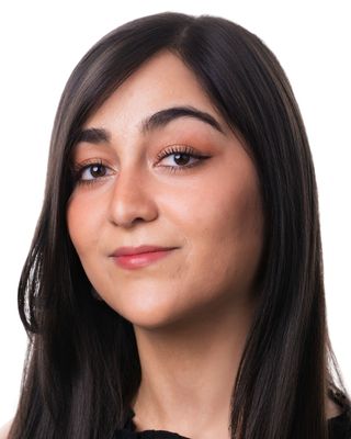 Photo of Baran Kayla Farhang, Marriage & Family Therapist Associate, AMFT, APCC