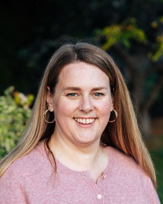 Photo of Erin Swasey, Clinical Social Work/Therapist, LICSW