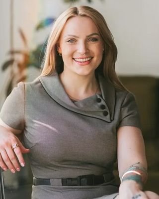 Photo of Tanja Quarles - Neupathway (Tanja Quarles), Psychiatric Nurse Practitioner, APRN, PMHNP-B, MSN