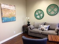 Gallery Photo of Dynamic and Comfortable Therapy Office