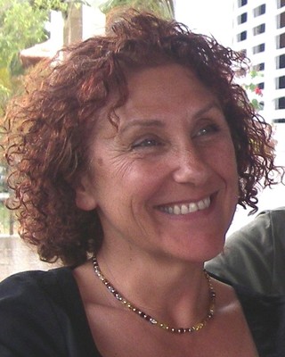 Photo of Aneta Chencinski, Registered Psychotherapist in Toronto, ON