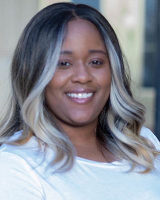 Photo of Deneisha Graves - Deneisha | Introspection Counseling Center LLC, LCSWA, LCSW Associate 